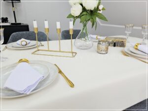 Obrus plamoodporny GRACJA GŁADKA kolor biały