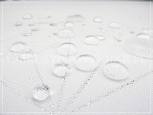 Obrus plamoodporny DE LUX DIAMENTY SREBRNE Z MANKIETEM
