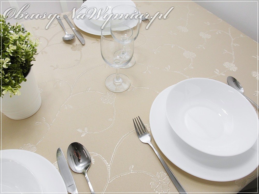 Obrus plamoodporny FLORES kolor cappuccino / latte