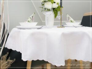 Obrus plamoodporny GRACJA kolor biały