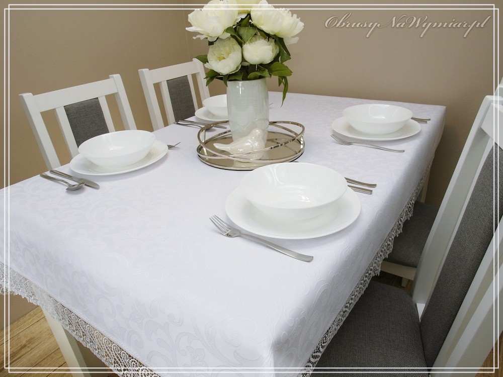 Obrus plamoodporny ELEGANT Z GIPIURĄ kolor biały