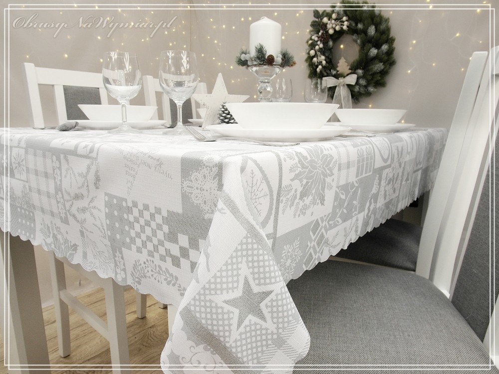 Obrus plamoodporny ŚWIĄTECZNY PATCHWORK