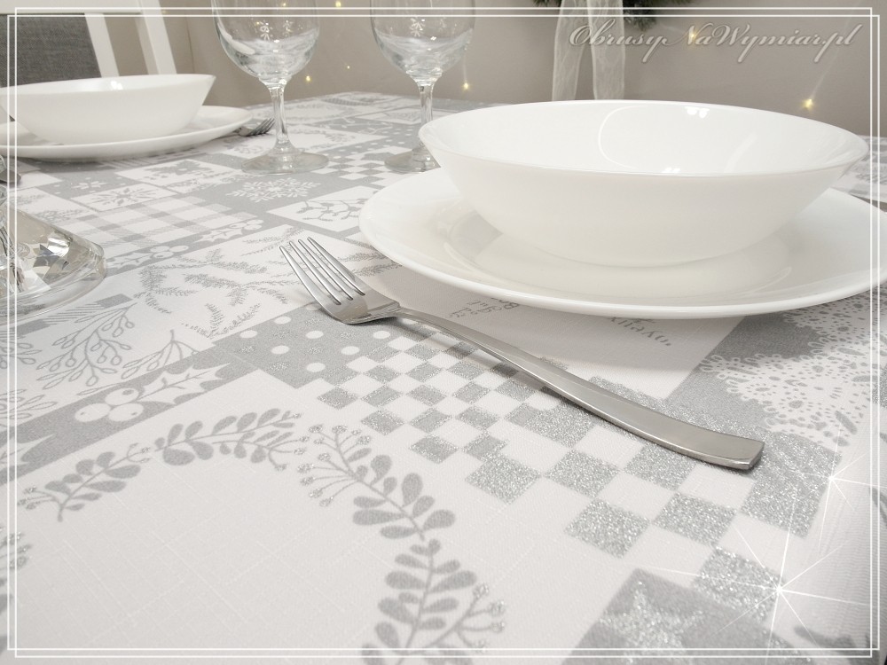 Obrus plamoodporny ŚWIĄTECZNY PATCHWORK