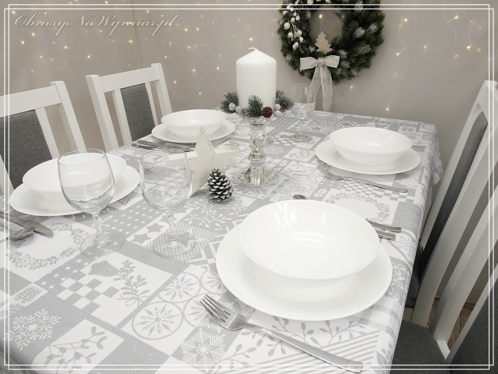 Obrus plamoodporny ŚWIĄTECZNY PATCHWORK