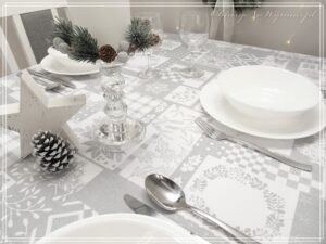 Obrus plamoodporny ŚWIĄTECZNY PATCHWORK