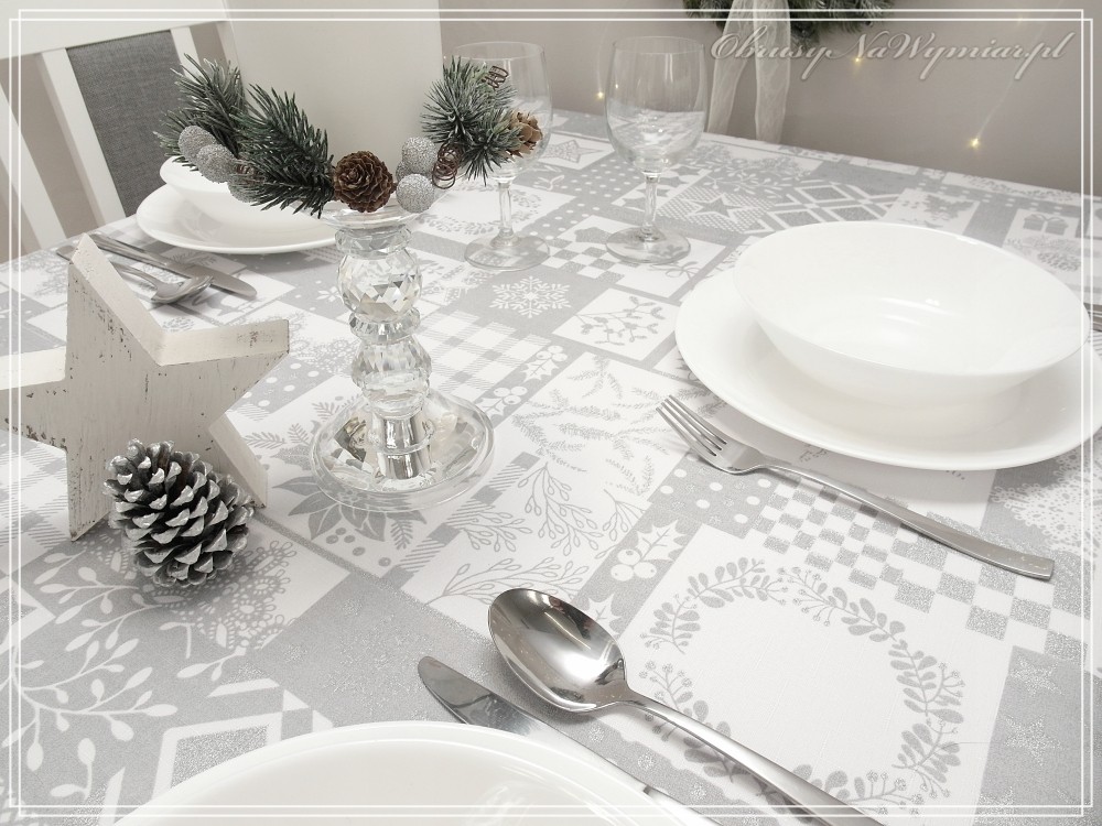 Obrus plamoodporny ŚWIĄTECZNY PATCHWORK