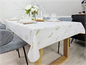 Obrus plamoodporny ZŁOTE PISANKI Z PIÓRKAMI wykończony złotą lamówką