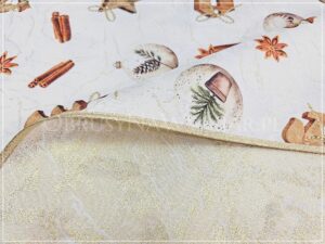 Obrus plamoodporny WOODEN STORY wykończony złotą lamówką