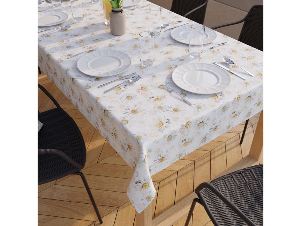 Obrus plamoodporny drukowany STOKROTKI